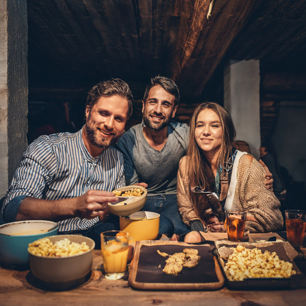 Månedlig klubaften i Danskerklubben med Mad og Dansk film.