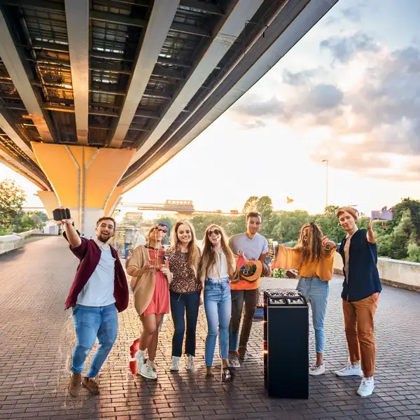 Vores egne events er også vores spontane STREET FESTER!